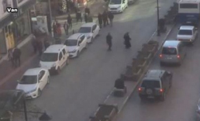 Van’da art arda depremler