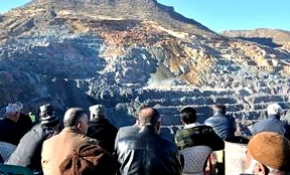 İşçi yakınlarının endişeli bekleyişi devam ediyor