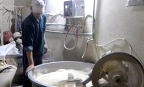 Halep'te 300 bin kişi için 3 fırın kaldı