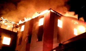 Adana'da özel öğrenci yurdunda yangın: 12 kişi hayatını kaybetti