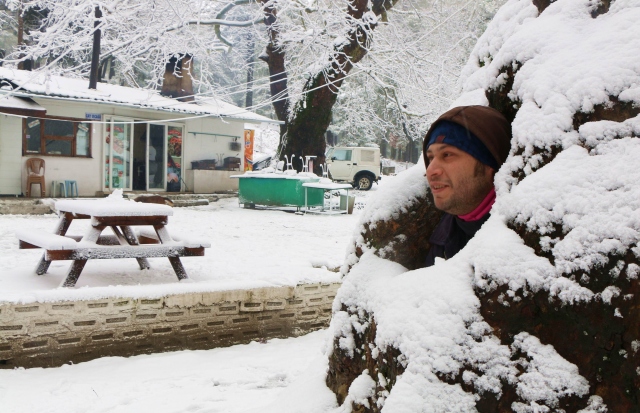 Kazdağları ve Uludağ`da kar yağışı
