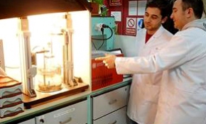 Bor katkılı 'yanmaz boya' ürettiler