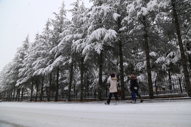 Konya`da kar yağışı