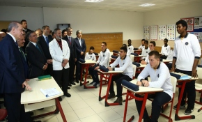 Erdoğan öğrencilerle sohbet etti