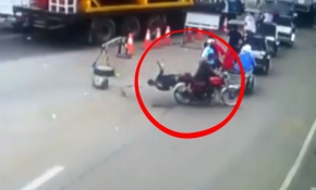 Güvenlik şeridine takıldı