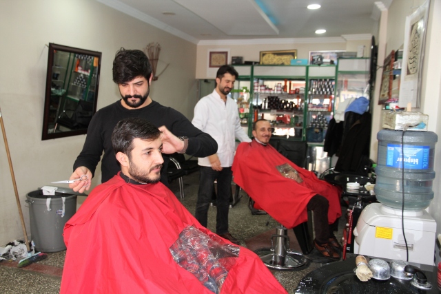 Muş`taki esnaf türk lirasına sahip çıkıyor