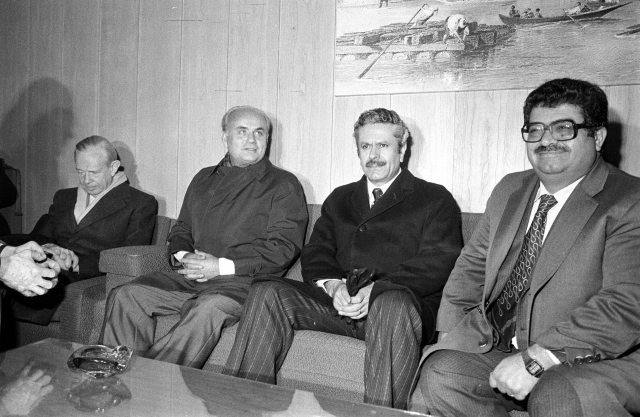 Eski TBMM Başkanı Sezgin hayatını kaybetti