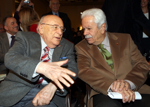 Eski TBMM Başkanı Sezgin hayatını kaybetti