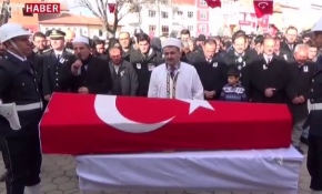 Şehitler son yolculuklarına uğurlandı