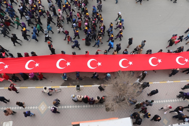 İstanbul`daki terör saldırısına Türkiye`den tepkiler