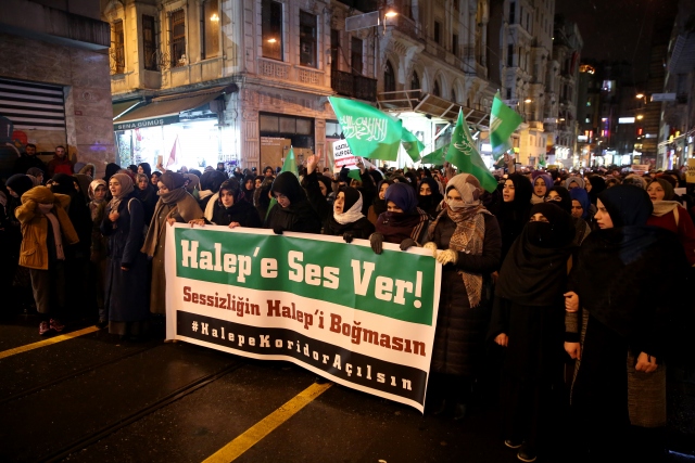 Rusya`nın İstanbul Başkonsolosluğu önünde `Halep` protestosu