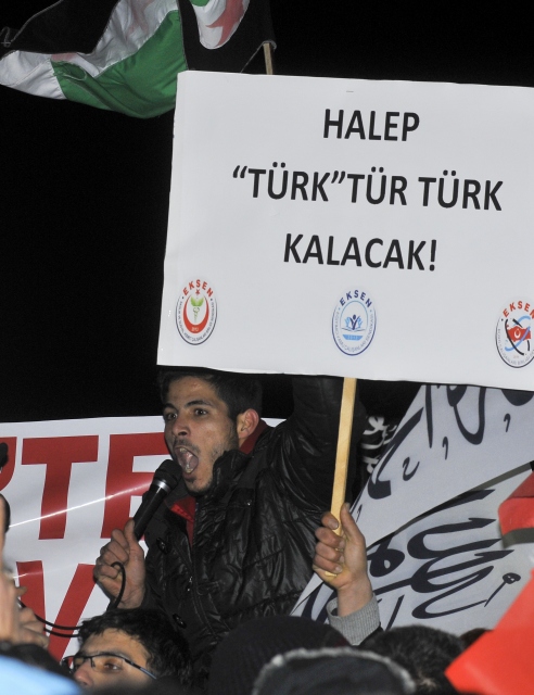 Rusya`nın Ankara Başkonsolosluğu önünde `Halep` protestosu