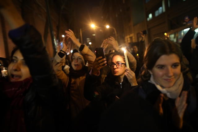 Halep`teki saldırılar New York`ta protesto edildi