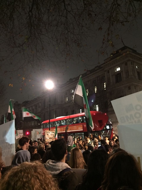 Halep`teki saldırılar Londra`da protesto edildi
