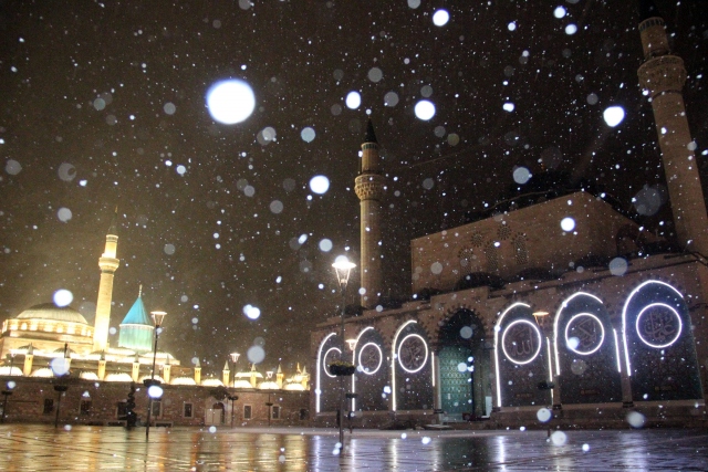 Konya`da ulaşımda kar engeli