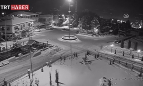 Erzincan'daki deprem anı güvenlik kameralarında