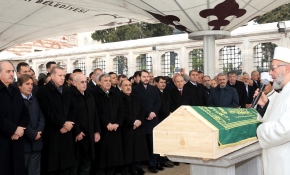 Prof. Dr. Yalçın son yolculuğuna uğurlanıyor