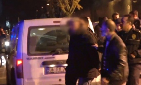 ABD Büyükelçiliği önünde havaya ateş açtı