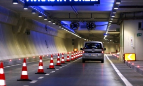 Avrasya Tüneli'nden geçişleri başladı