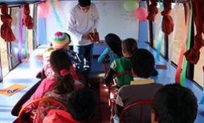 Suriye'de eğitim için yeni bir alternatif: Mobil okul