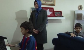 Bakan Kaya'dan anlamlı ziyaret