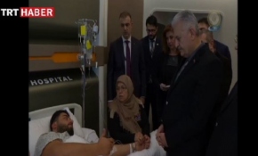 Başbakan Yıldırım yaralıları ziyaret etti