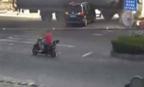 Tanker üzerine devrildi