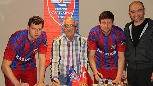 Kardemir Karabükspor iki oyuncuyu resmen renklerine bağladı