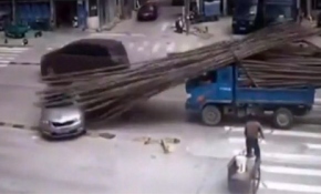 Bu kazadan yara almadan kurtuldular