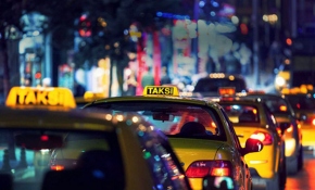 Taksilerde indi-bindi uygulaması başladı
