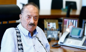 İlhan Cavcav vefat etti