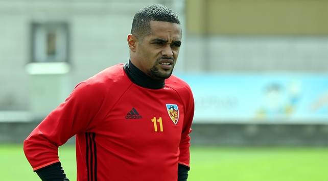 Kayserispor Welliton'u affetti