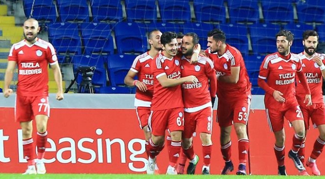 Tuzlaspor Kupa'da son 16 turunda