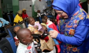 Emine Erdoğan'ın yetimhane ziyareti