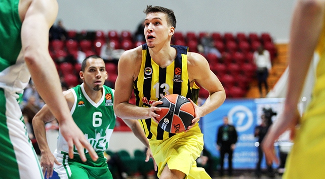 Fenerbahçe deplasmanda Kazan'ı mağlup etti