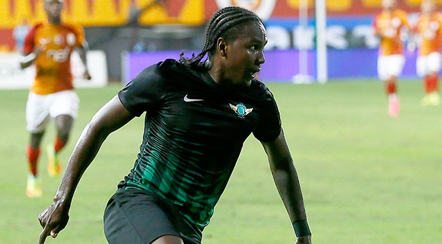 Rodallega, rekoru kıramadan ayrıldı