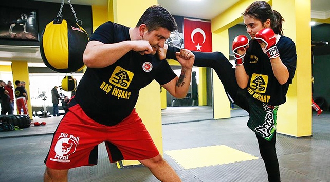 Dünya şampiyonasına babasıyla hazırlanıyor