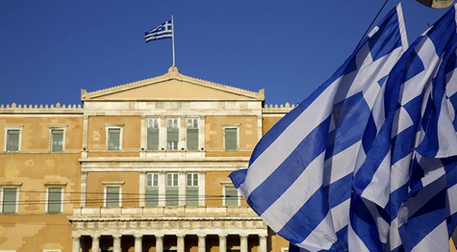 Yunan meclisinden 'iflas' senaryosu