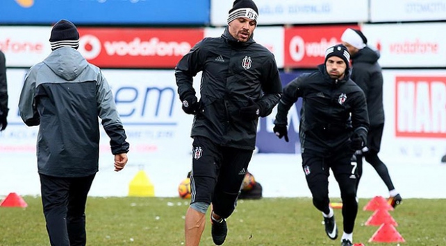 Beşiktaş, derbi hazırlıklarını sürdürdü