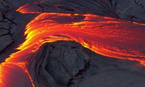 Lavların okyanusla buluştuğu an