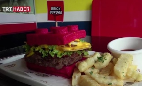 Yap-boz parçaları hamburger menüsünde