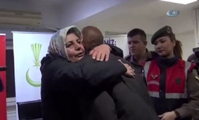 Oğulları ile 9 yıl sonra kavuştular