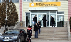 FETÖ okulunda gizli kasa