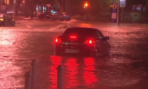 Fırtına ve kuvvetli yağış İspanya'da hayatı felç etti