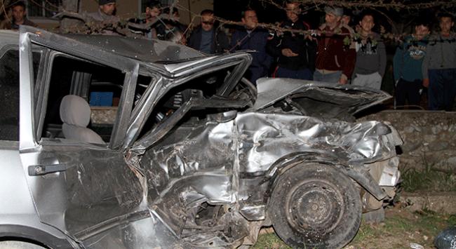 Muğla'da iki otomobil çarpıştı: 5 yaralı