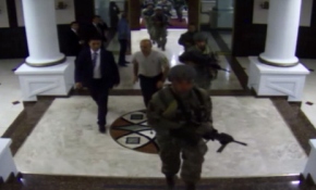 Üniformalı darbeciler Karargah'a böyle girdi
