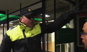 Hollanda polisinden vatandaşlarımıza sert müdahale