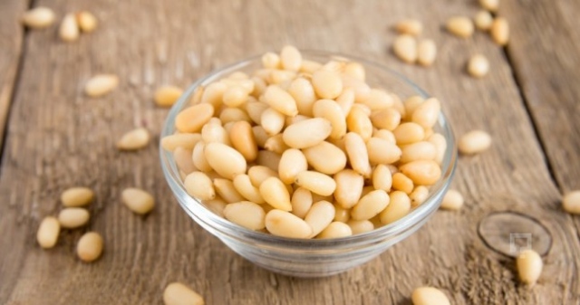 12. Çam fıstığı