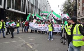 Londra'da Suriye yürüyüşü yapıldı