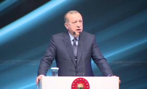 'Futbolun özünde rekabetle birlikte fedakarlık vardır'